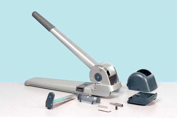 Kraftlocher Super Leitz 5182 silber, Art.-Nr. 5182-00-SI - Paterno B2B-Shop